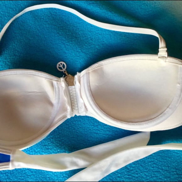 Venus Swimwear - Picture 3 of 3